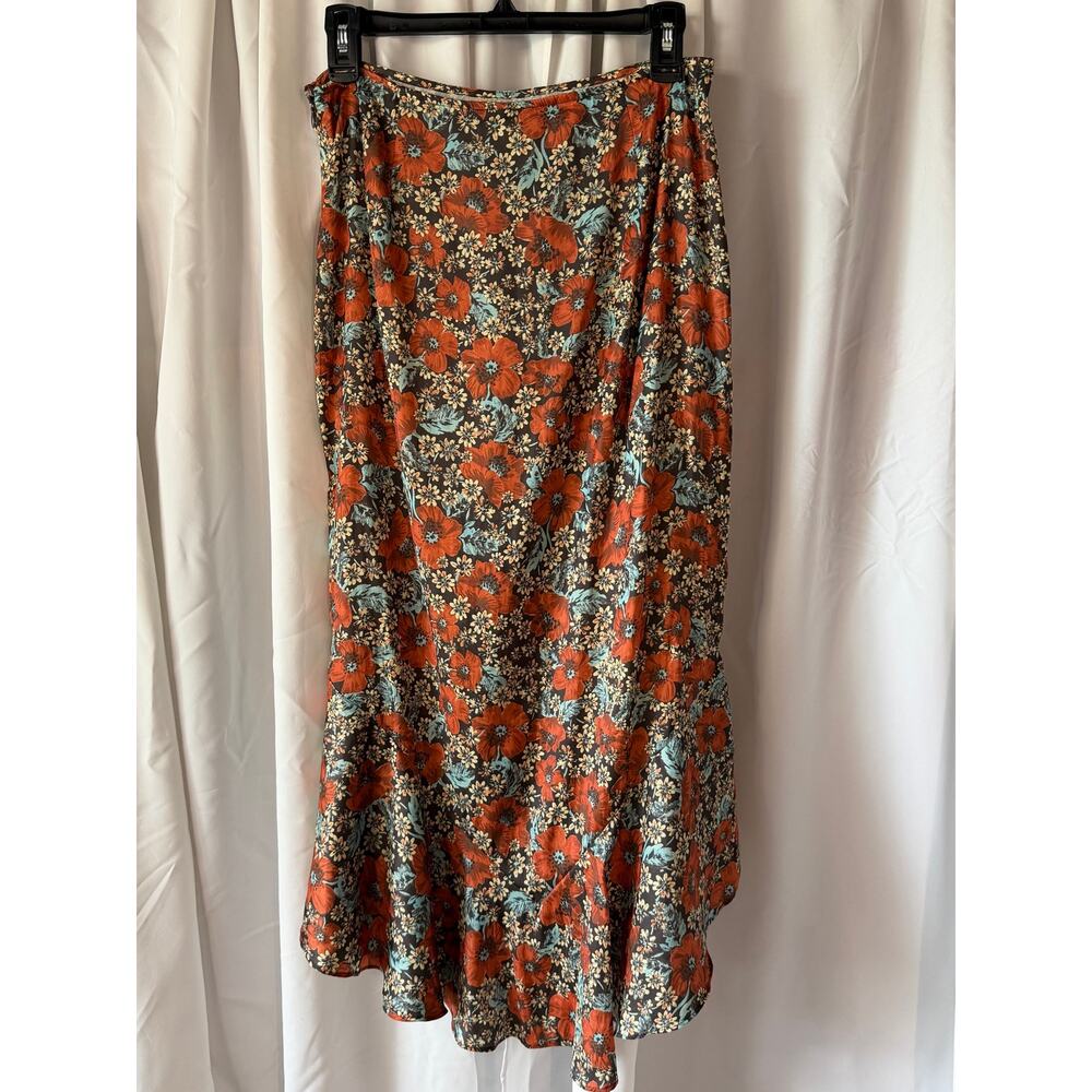 Free People Everything's Rosie floral midi satin mermaid drop-hem skirt Size 4 - Picture 3 of 5